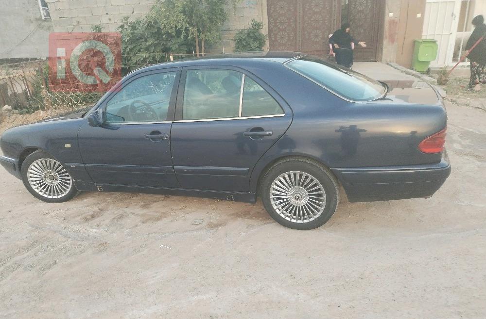 مرسيدس بنز E-Class